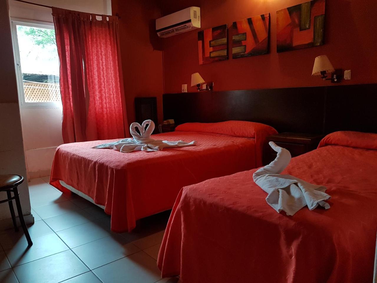 Apart Hotel Piscu Yaco 메를로 외부 사진